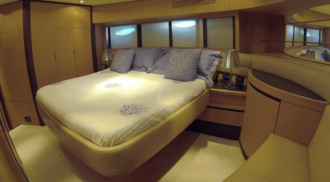 Ibiza yacht charter Pershing 90