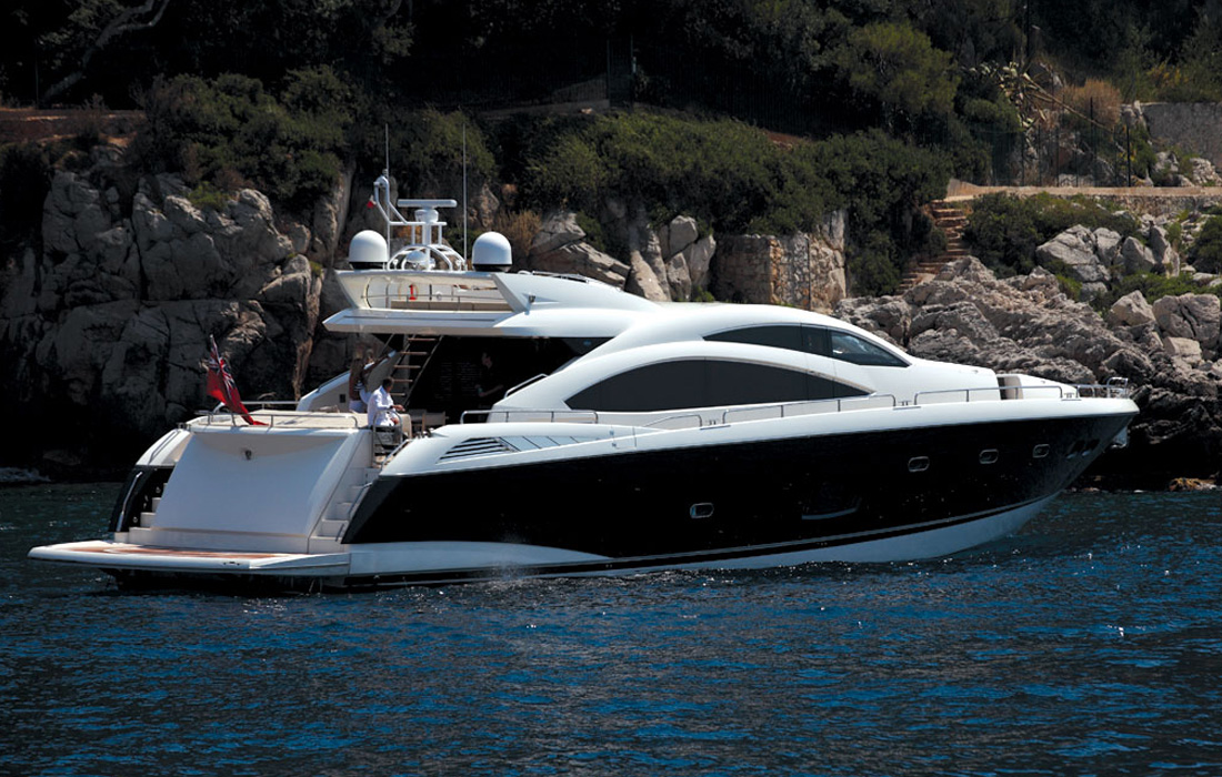 Ibiza yacht charter Sunseeker Predator 84 