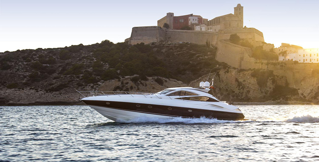 Ibiza yacht charter Sunseeker Predator 68